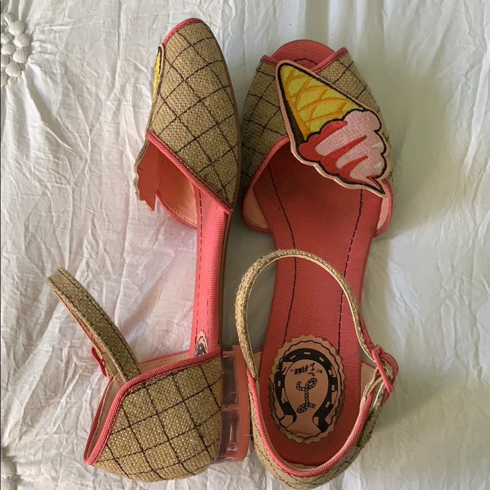 Shoes - Picture 2 of 4